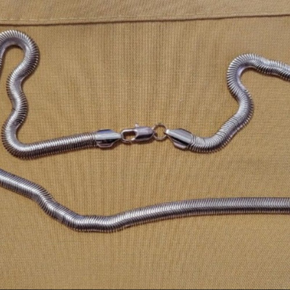NWOT 18k GP Flat Smooth Chain Necklace